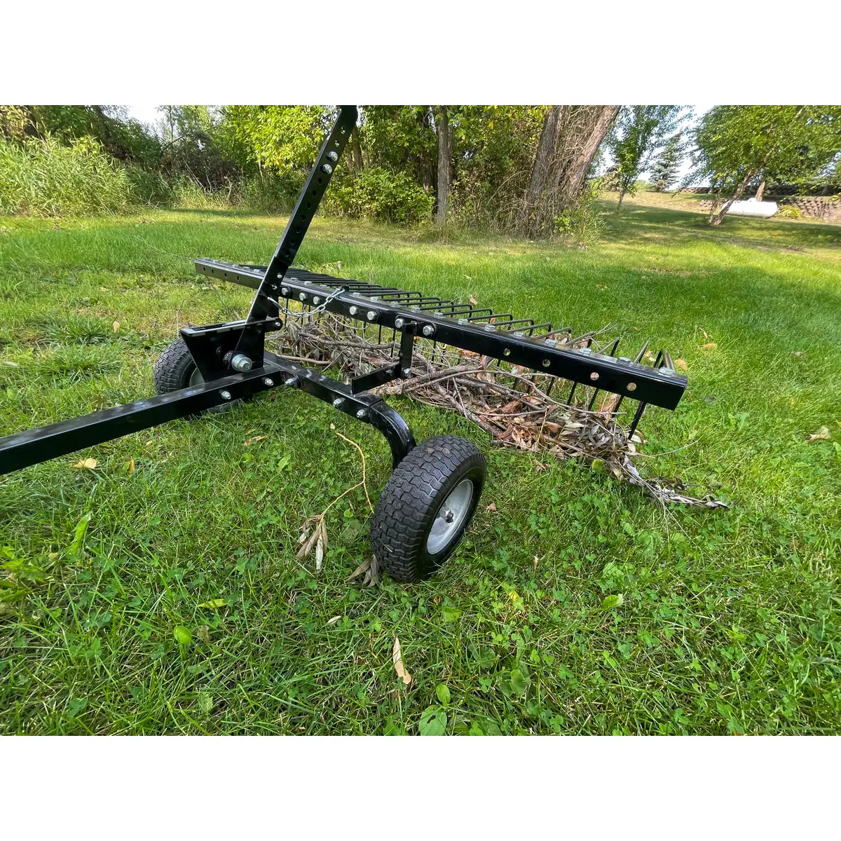 FIELD TUFF 60" Pine Straw Rake