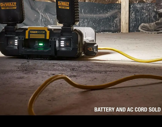 STANLEY TOUGHSYSTEM 2.0 Adjustable Work Light with Storage